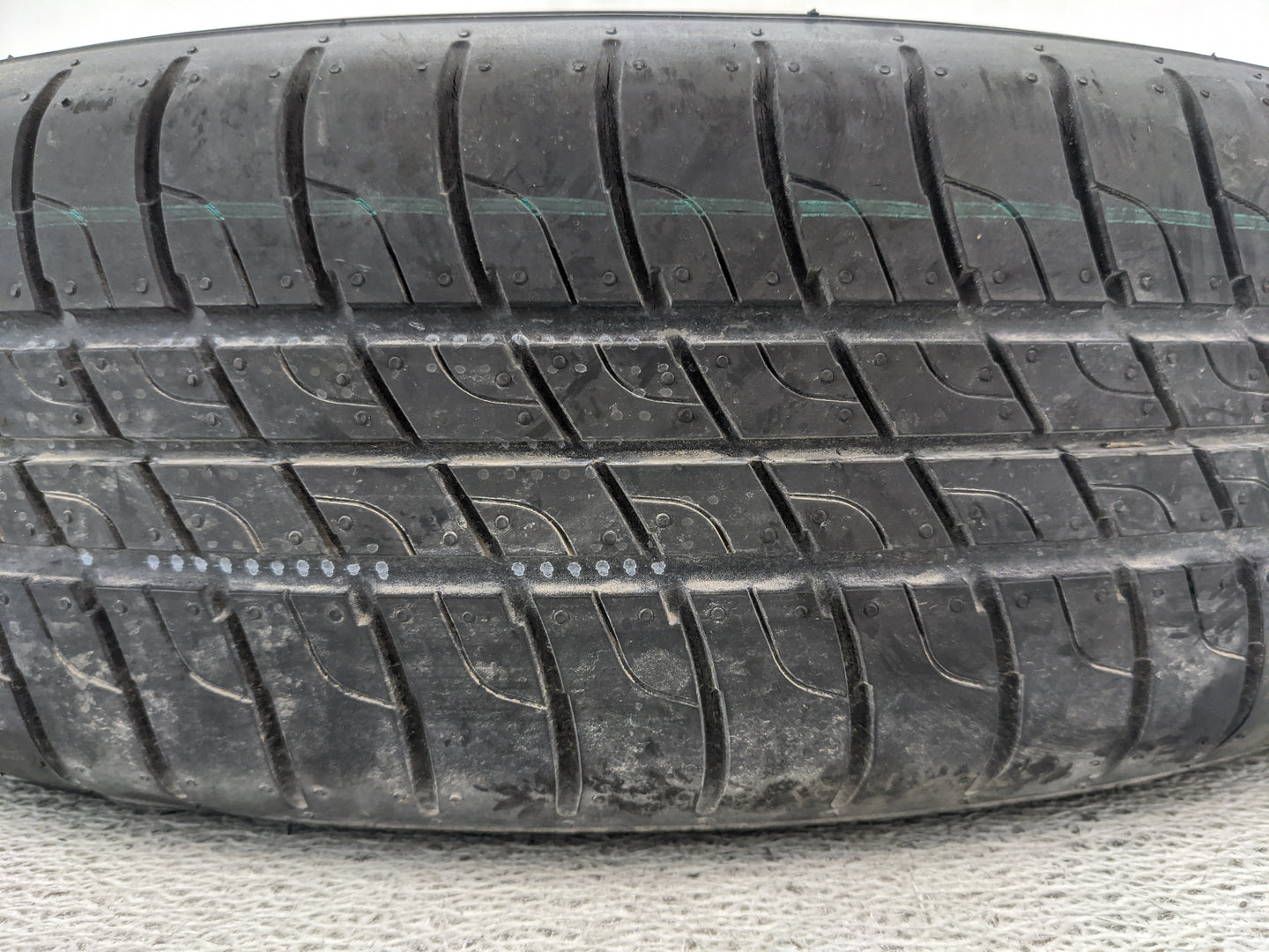 2017-2022 Gmc Acadia Spare Donut Tire Wheel Rim Oem - Oemusedautoparts1.com