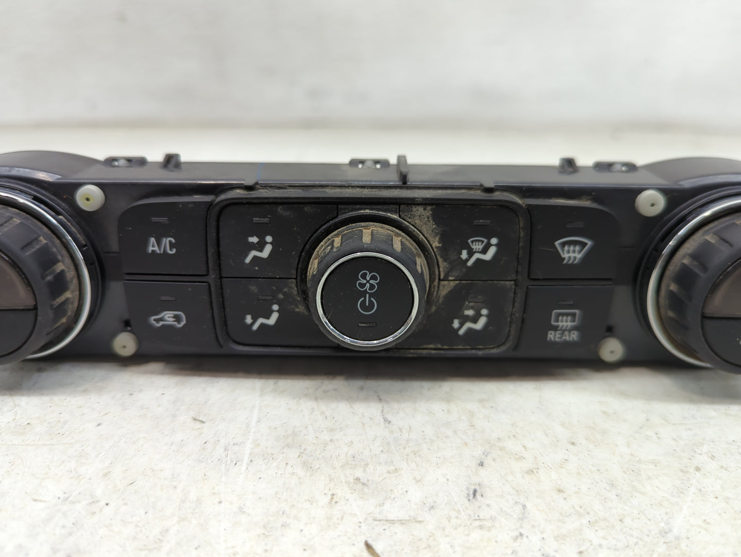 2019 Gmc Acadia Climate Control Module Temperature AC/Heater Replacement P/N:84246526 7370200000000X, 815372982 Fits OEM Use