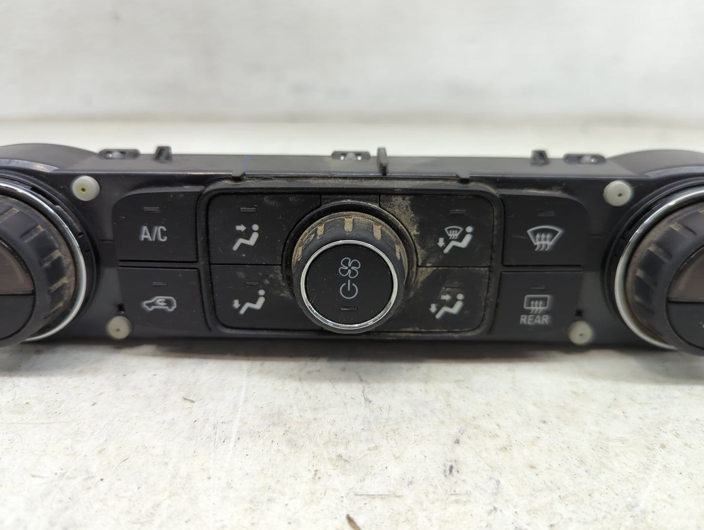 2019 Gmc Acadia Climate Control Module Temperature AC/Heater Replacement P/N:84246526 7370200000000X, 815372982 Fits OEM Use
