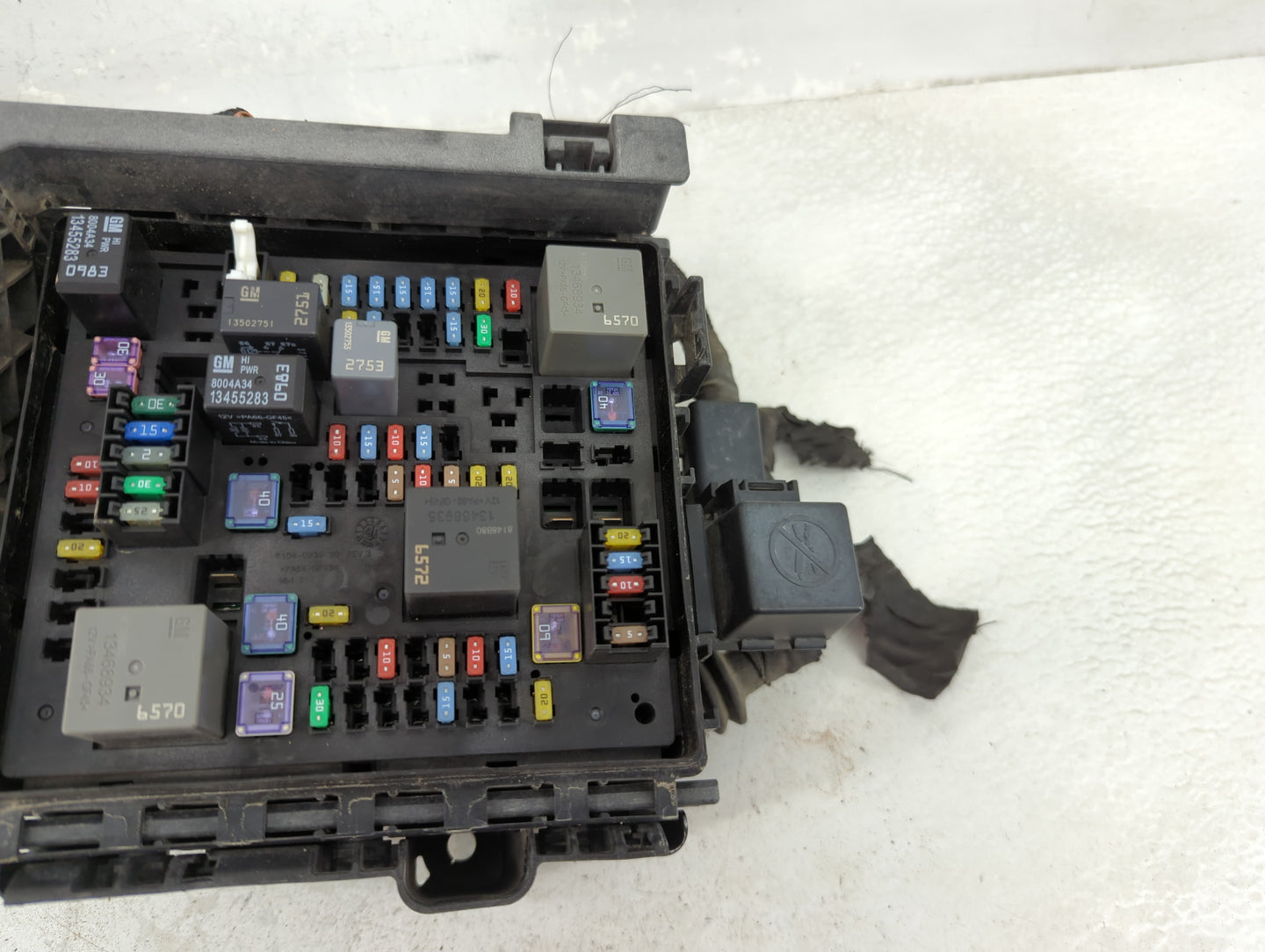 2018-2019 Gmc Acadia Fusebox Fuse Box Panel Relay Module P/N:7171-4521-30 Fits Fits 2018 2019 OEM Used Auto Parts - Oemuseda
