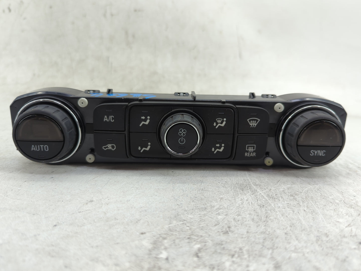 2017-2022 Gmc Acadia Climate Control Module Temperature AC/Heater Replacement P/N:84246526 7370200000000X Fits OEM Used Auto