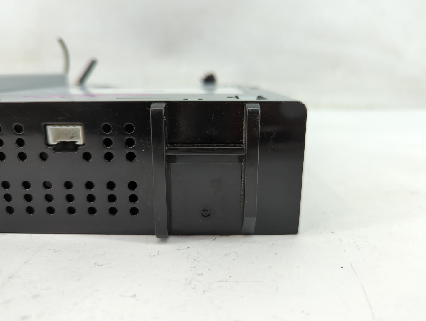 2018-2019 Gmc Acadia Radio AM FM Cd Player Receiver Replacement P/N:42645351 555343750, LC7S-R Fits Fits 2018 2019 2020 OEM 