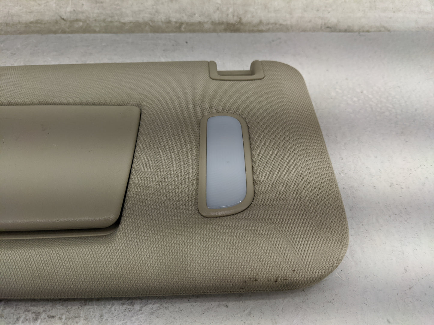 2017-2019 Gmc Acadia Sun Visor Shade Replacement Driver Left Mirror Fits Fits 2017 2018 2019 OEM Used Auto Parts - Oemusedau