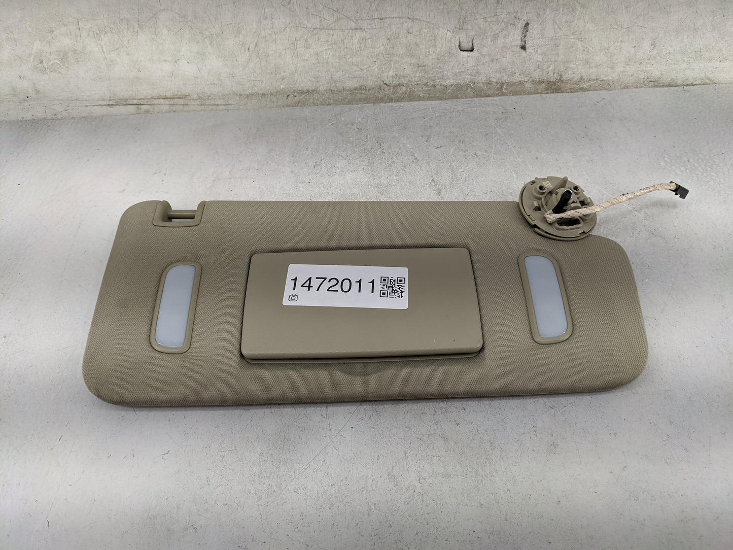 2017-2019 Gmc Acadia Sun Visor Shade Replacement Passenger Right Mirror Fits Fits 2017 2018 2019 OEM Used Auto Parts - Oemus