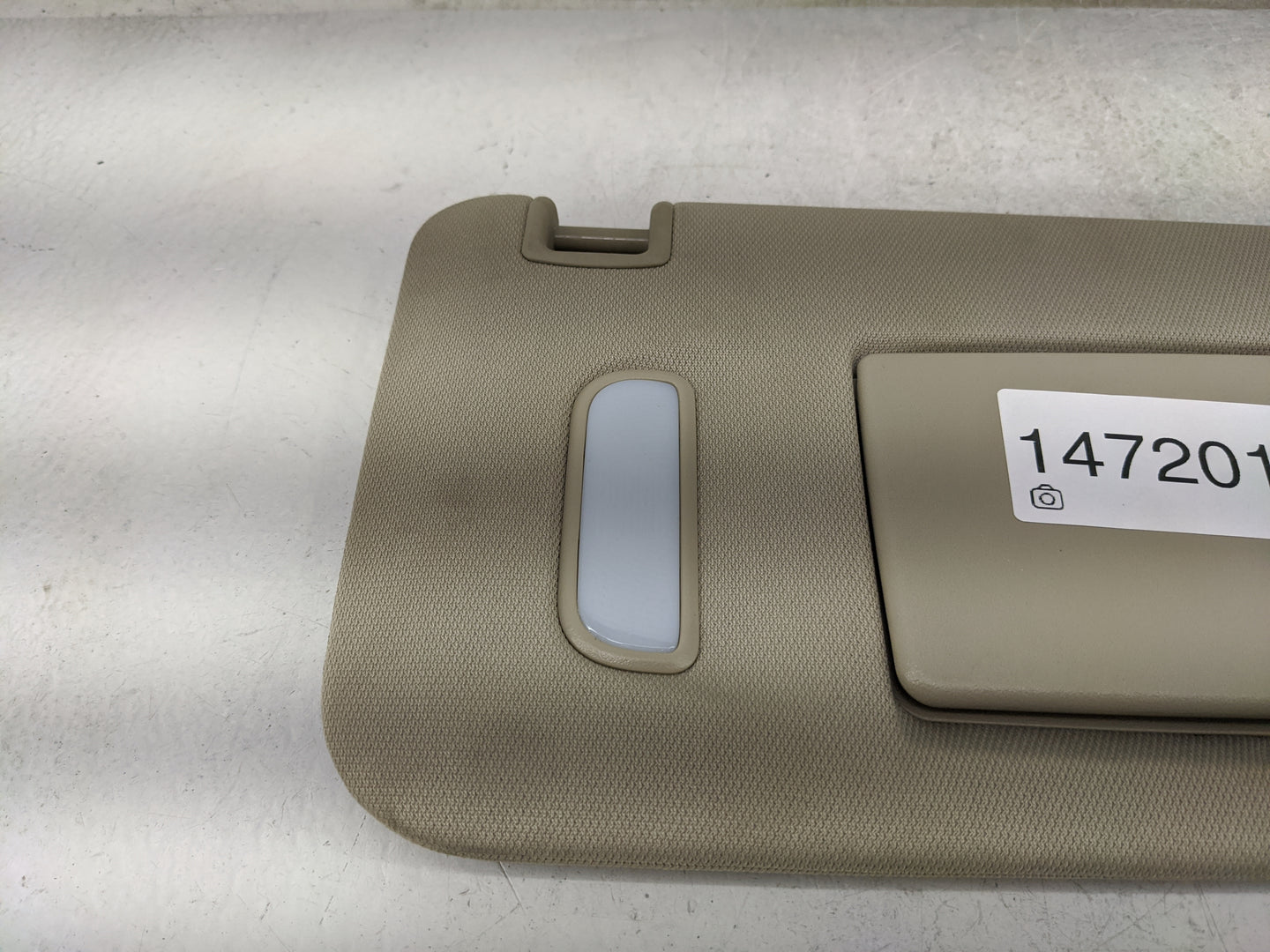 2017-2019 Gmc Acadia Sun Visor Shade Replacement Passenger Right Mirror Fits Fits 2017 2018 2019 OEM Used Auto Parts - Oemus