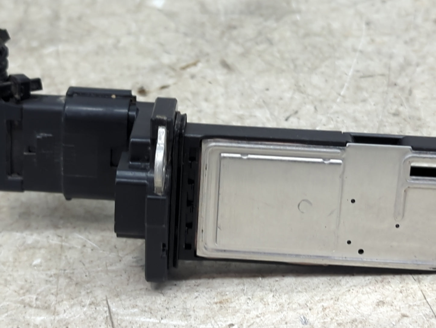 2012-2022 Gmc Acadia Mass Air Flow Meter Maf 1486476 - Oemusedautoparts1.com