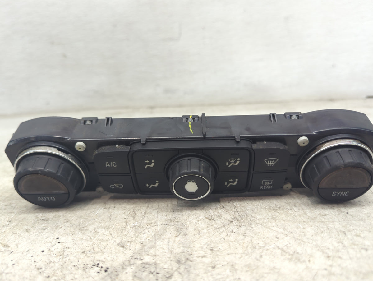 2017-2022 Gmc Acadia Climate Control Module Temperature AC/Heater Replacement P/N:81S372982 737020000000X Fits OEM Used Auto