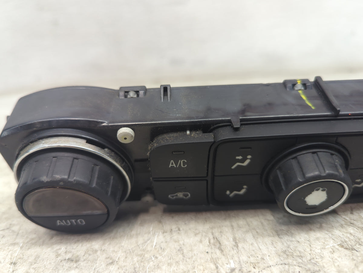 2017-2022 Gmc Acadia Climate Control Module Temperature AC/Heater Replacement P/N:81S372982 737020000000X Fits OEM Used Auto