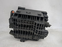 2018-2019 Gmc Acadia Fusebox Fuse Box Panel Relay Module P/N:84137484 13458934, 13458935, 13455283, 13502751 Fits Fits 2018 