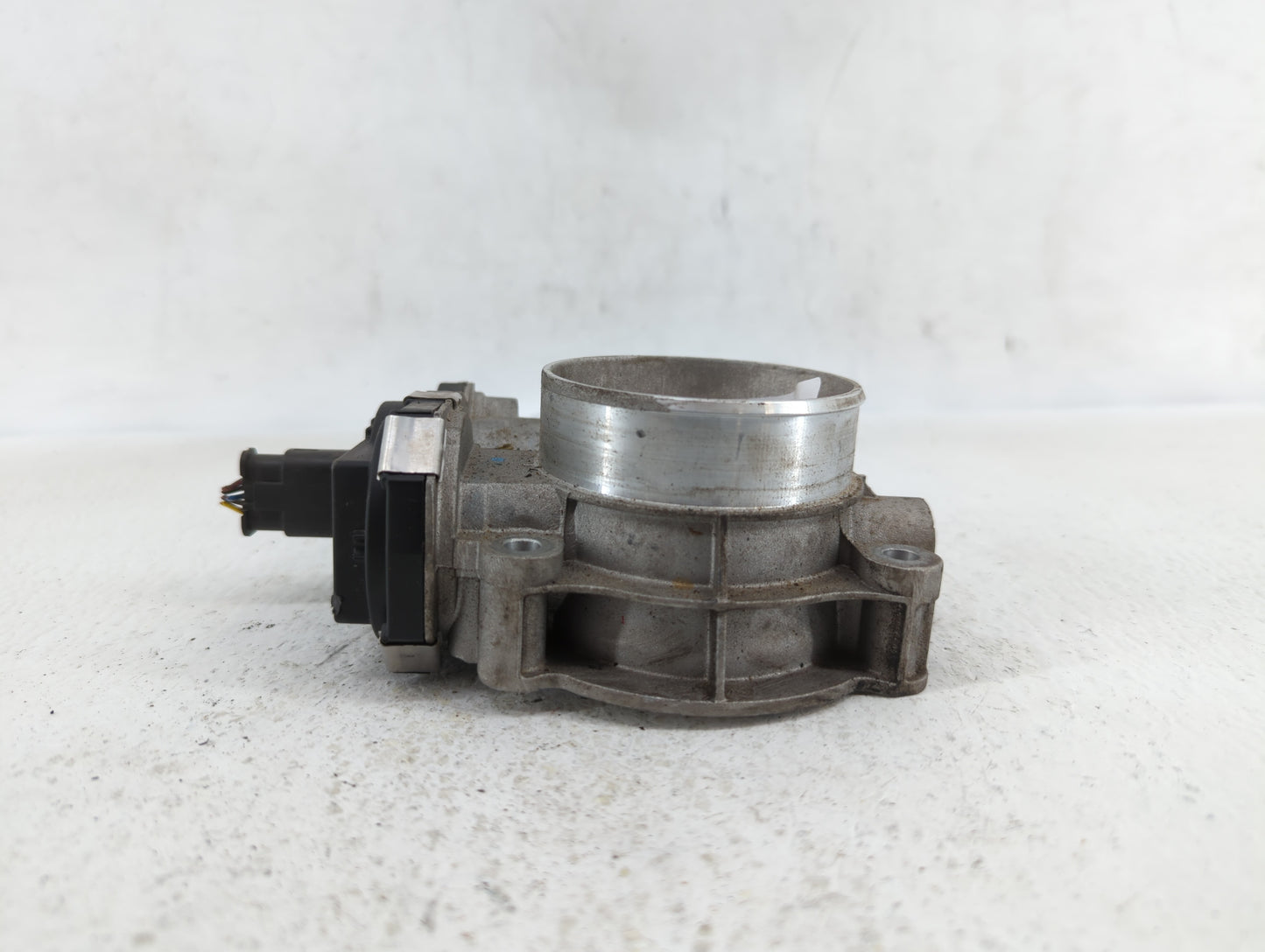 2017-2018 Gmc Acadia Throttle Body P/N:12676296AA 12671014, 12648414, 1267 1014 Fits Fits 2016 2017 2018 2019 OEM Used Auto 