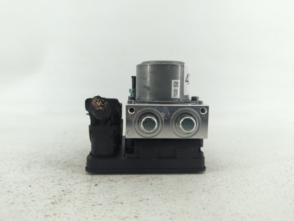 2019 Gmc Acadia Anti-Lock Brake ABS Pump Module Actuator OEM P/N:84738977 84503307 Fits Fits 2020 2021 2022 OEM Used Auto Pa