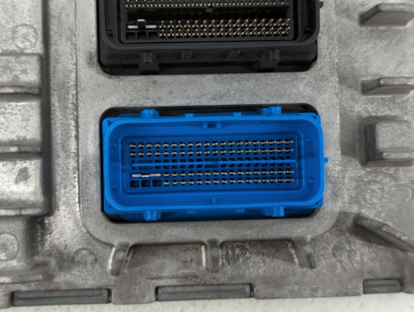 2017-2022 Gmc Acadia PCM Engine Control Computer ECU ECM PCU OEM P/N:12687296 12697045 Fits OEM Used Auto Parts - Oemusedaut