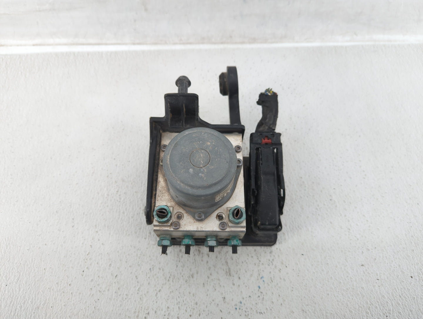 2019 Gmc Acadia ABS Pump Control Module Replacement P/N:84503307 84502696, 84738977 Fits Fits 2020 2021 2022 OEM Used Auto P
