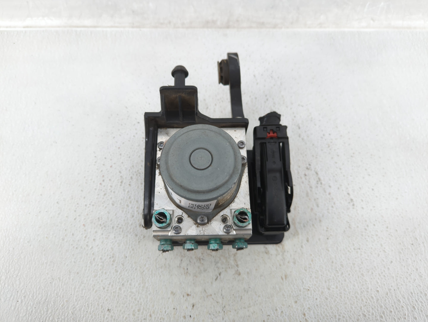 2018 Gmc Acadia ABS Pump Control Module Replacement P/N:84694943 Fits Fits 2019 2020 OEM Used Auto Parts - Oemusedautoparts1