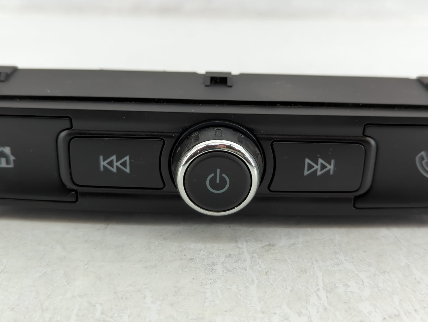 2018-2019 Gmc Acadia Radio Control Panel - Oemusedautoparts1.com
