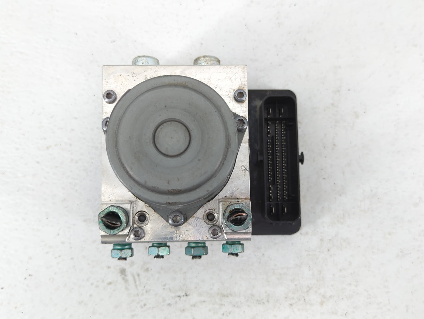 2018 Gmc Acadia ABS Pump Control Module Replacement P/N:84503307 Fits Fits 2019 2020 OEM Used Auto Parts - Oemusedautoparts1