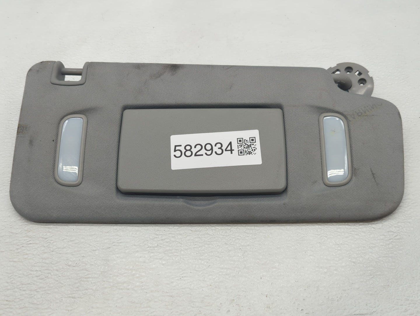 2017-2019 Gmc Acadia Sun Visor Shade Replacement Passenger Right Mirror Fits Fits 2017 2018 2019 OEM Used Auto Parts - Oemus