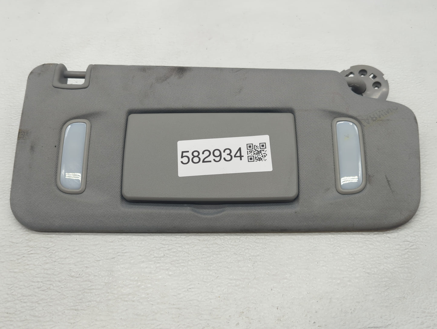 2017-2019 Gmc Acadia Sun Visor Shade Replacement Passenger Right Mirror Fits Fits 2017 2018 2019 OEM Used Auto Parts - Oemus