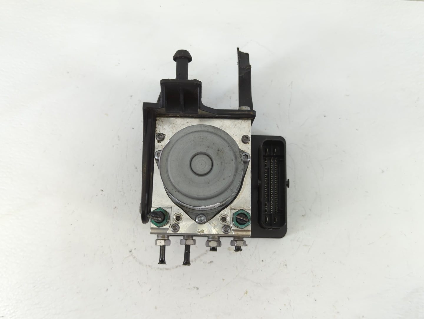 2019 Gmc Acadia ABS Pump Control Module Replacement P/N:84503307 Fits Fits 2020 2021 2022 OEM Used Auto Parts - Oemusedautop