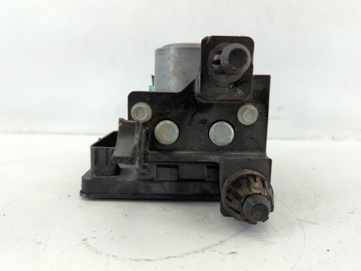 2019 Gmc Acadia ABS Pump Control Module Replacement P/N:84503307 Fits Fits 2020 2021 2022 OEM Used Auto Parts - Oemusedautop