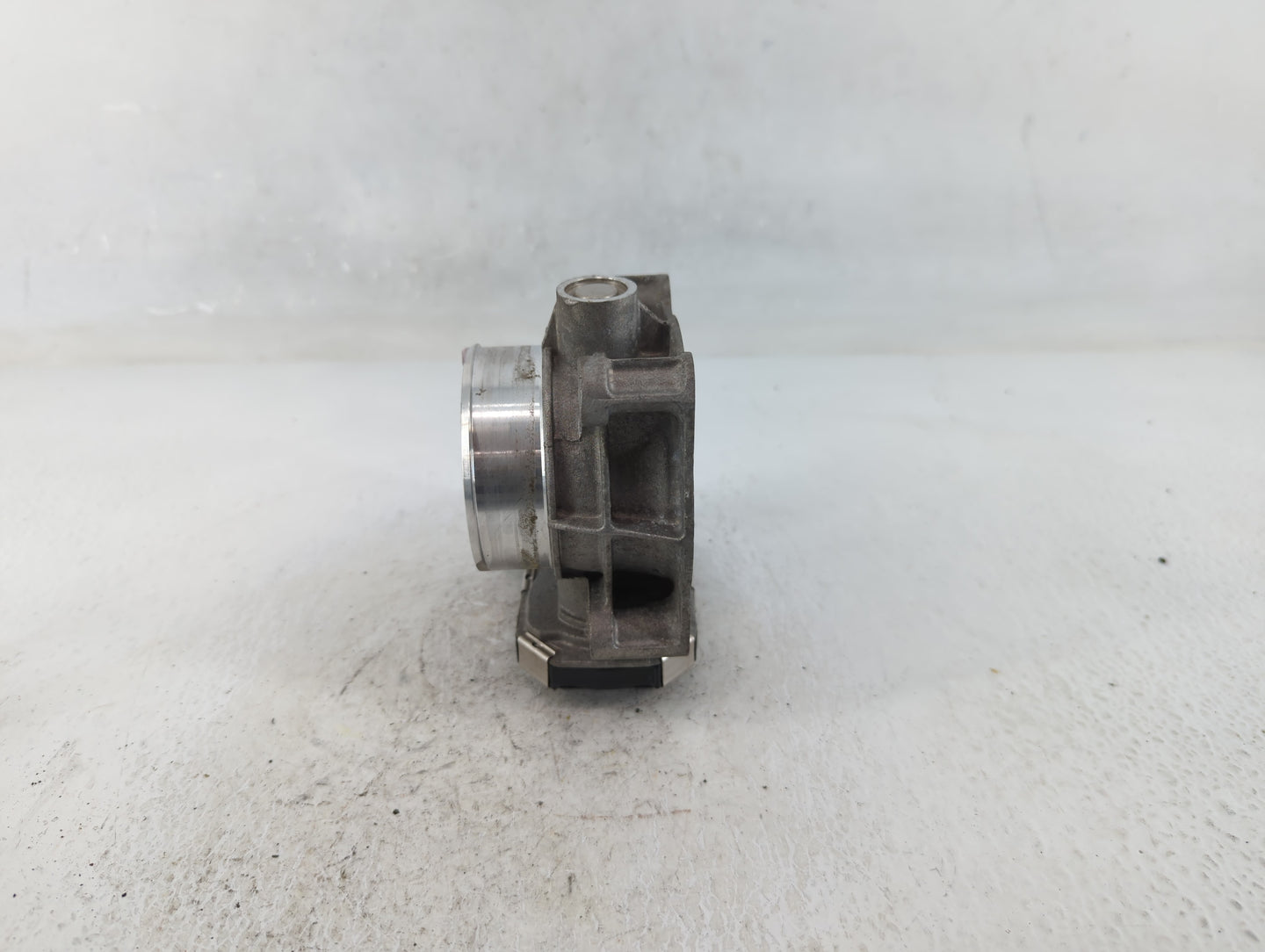 2017-2021 Gmc Acadia Throttle Body P/N:12670839AA Fits Fits 2016 2017 2018 2019 2020 2021 2022 OEM Used Auto Parts - Oemused