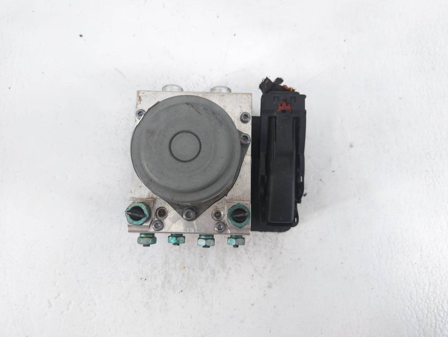 2018 Gmc Acadia ABS Pump Control Module Replacement P/N:84503307 Fits Fits 2019 2020 OEM Used Auto Parts - Oemusedautoparts1