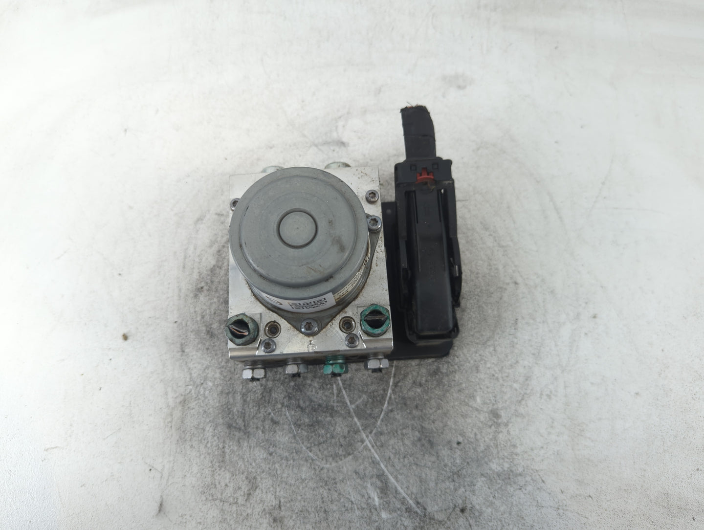 2018 Gmc Acadia ABS Pump Control Module Replacement P/N:84503307 Fits Fits 2019 2020 OEM Used Auto Parts - Oemusedautoparts1