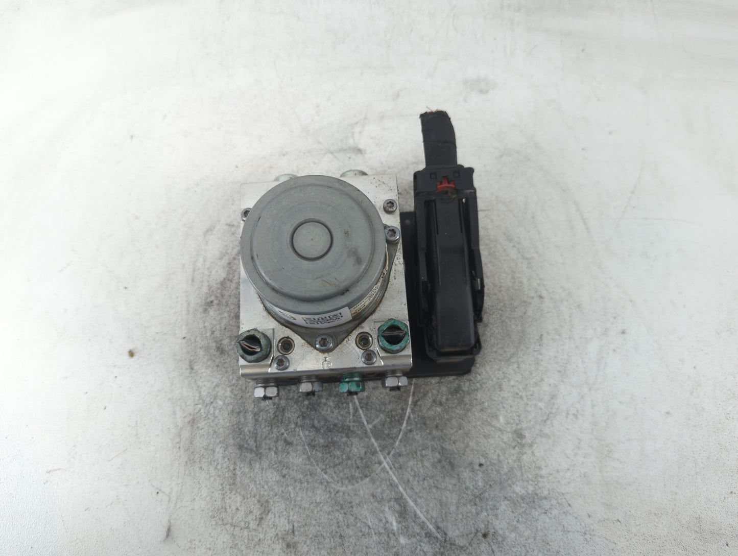 2018 Gmc Acadia ABS Pump Control Module Replacement P/N:84503307 Fits Fits 2019 2020 OEM Used Auto Parts - Oemusedautoparts1