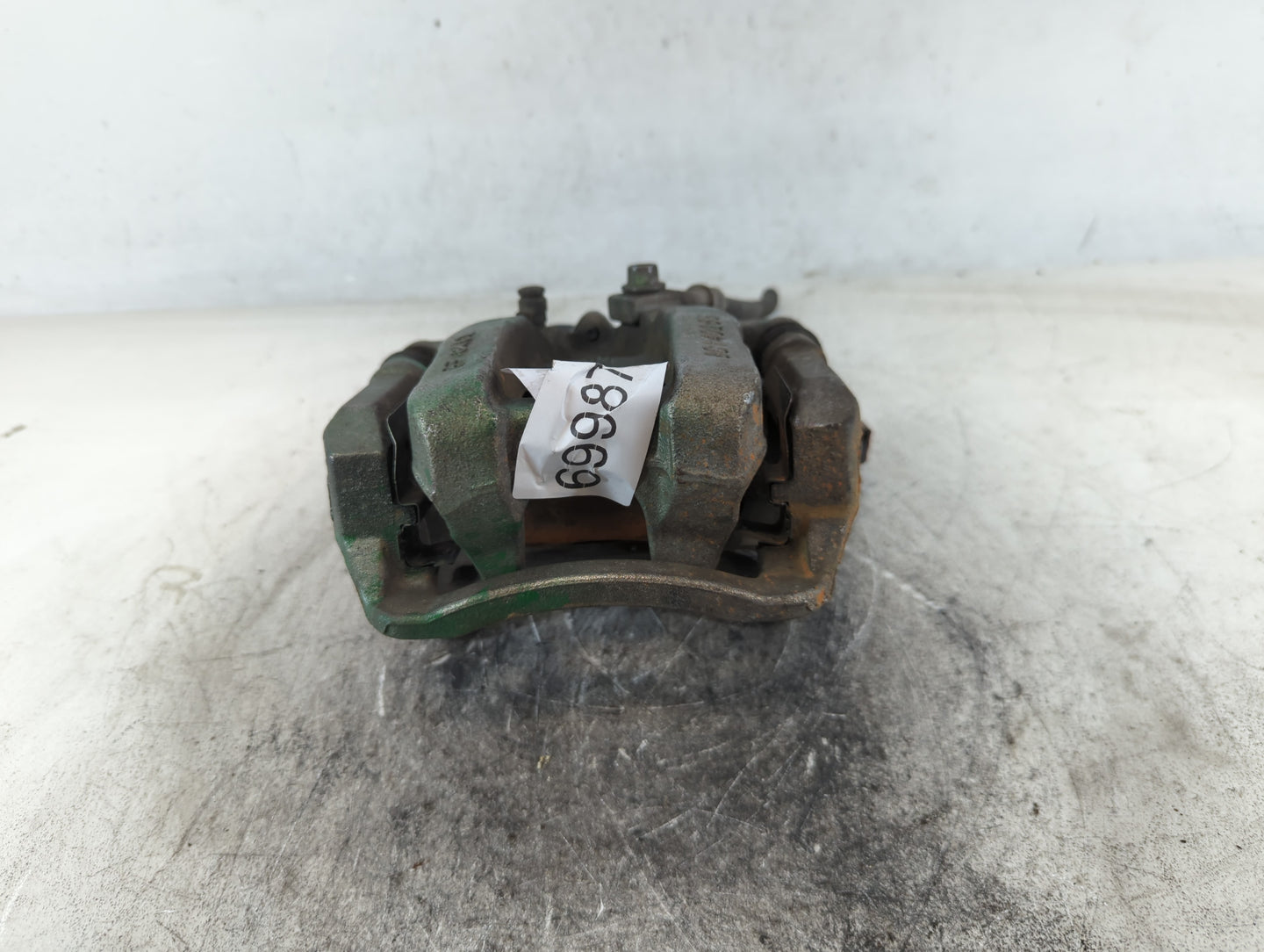 2017-2022 Gmc Acadia Front Driver Left Brake Caliper - Oemusedautoparts1.com