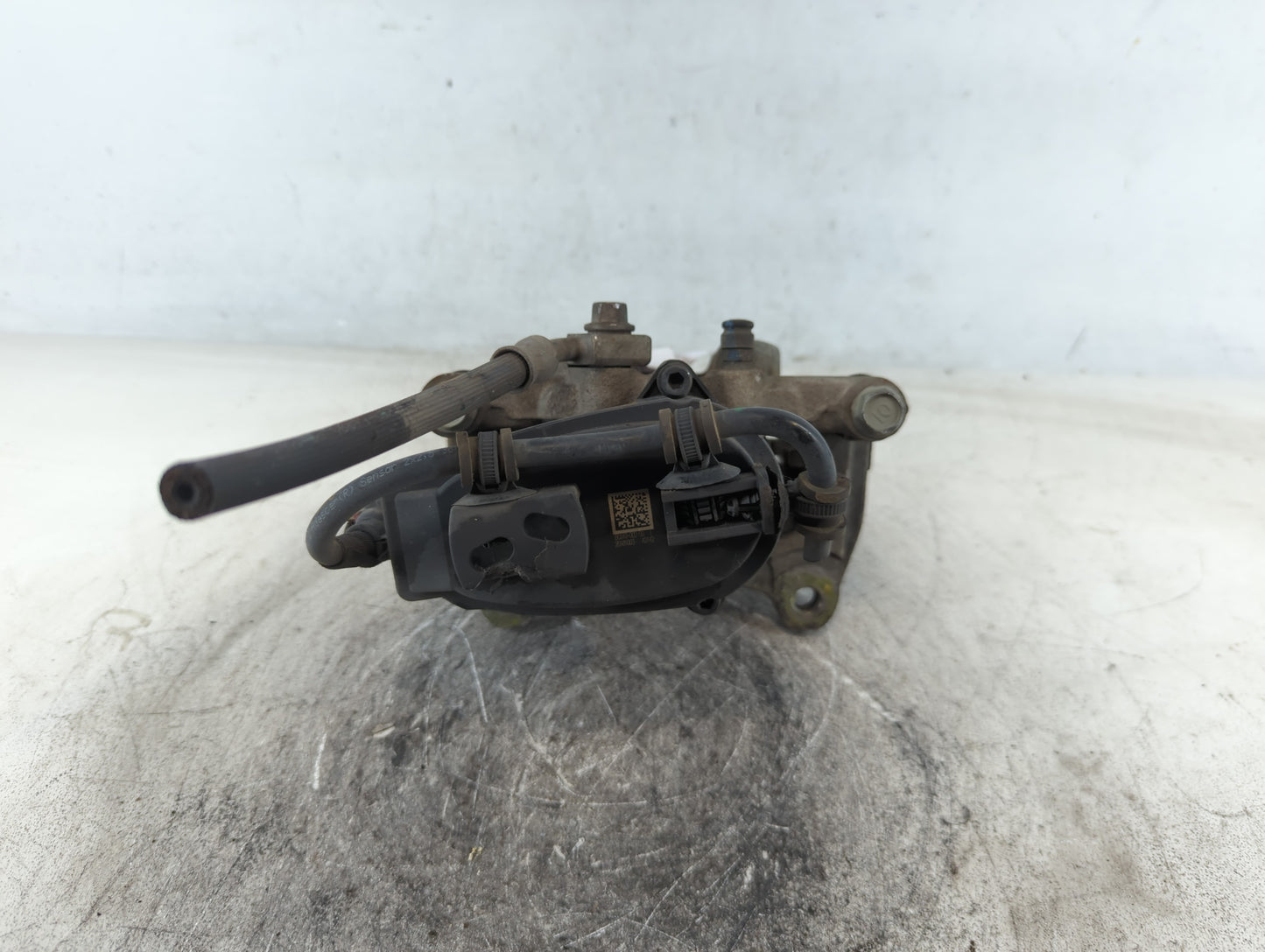 2017-2022 Gmc Acadia Front Driver Left Brake Caliper - Oemusedautoparts1.com