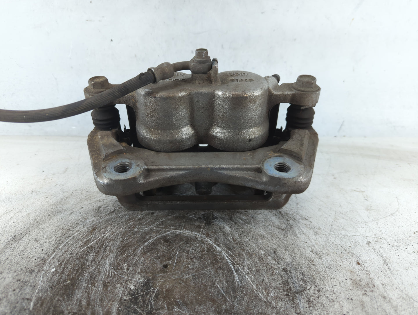 2017-2022 Gmc Acadia Front Passenger Right Brake Caliper - Oemusedautoparts1.com
