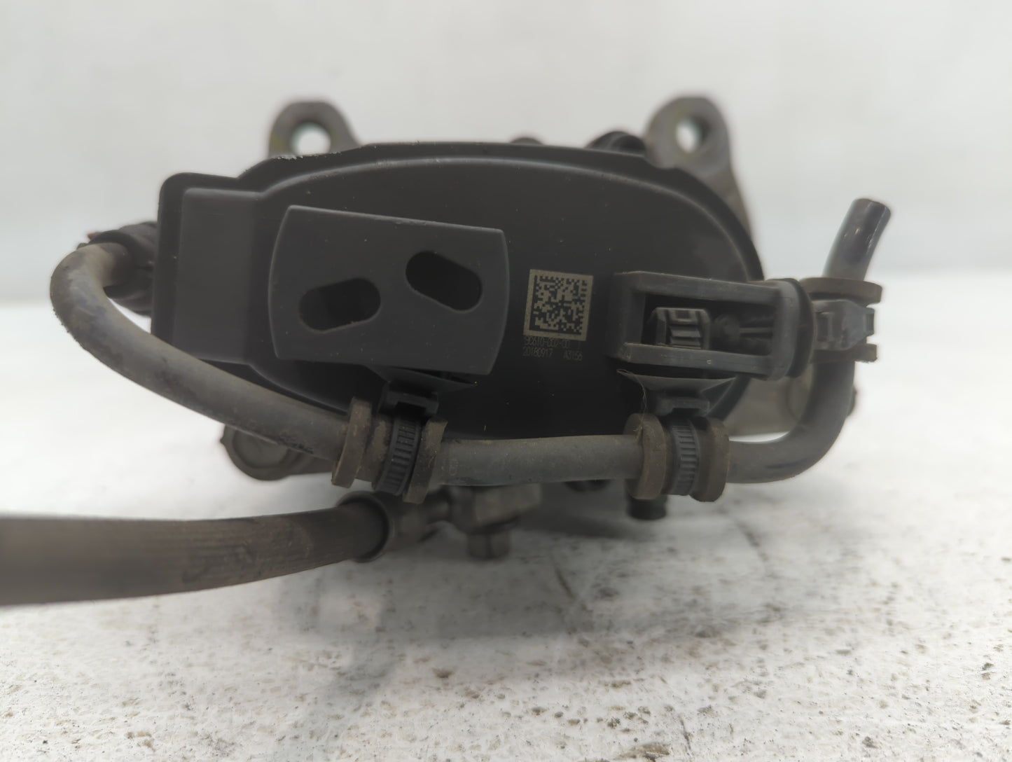 2017-2022 Gmc Acadia Front Driver Left Brake Caliper - Oemusedautoparts1.com