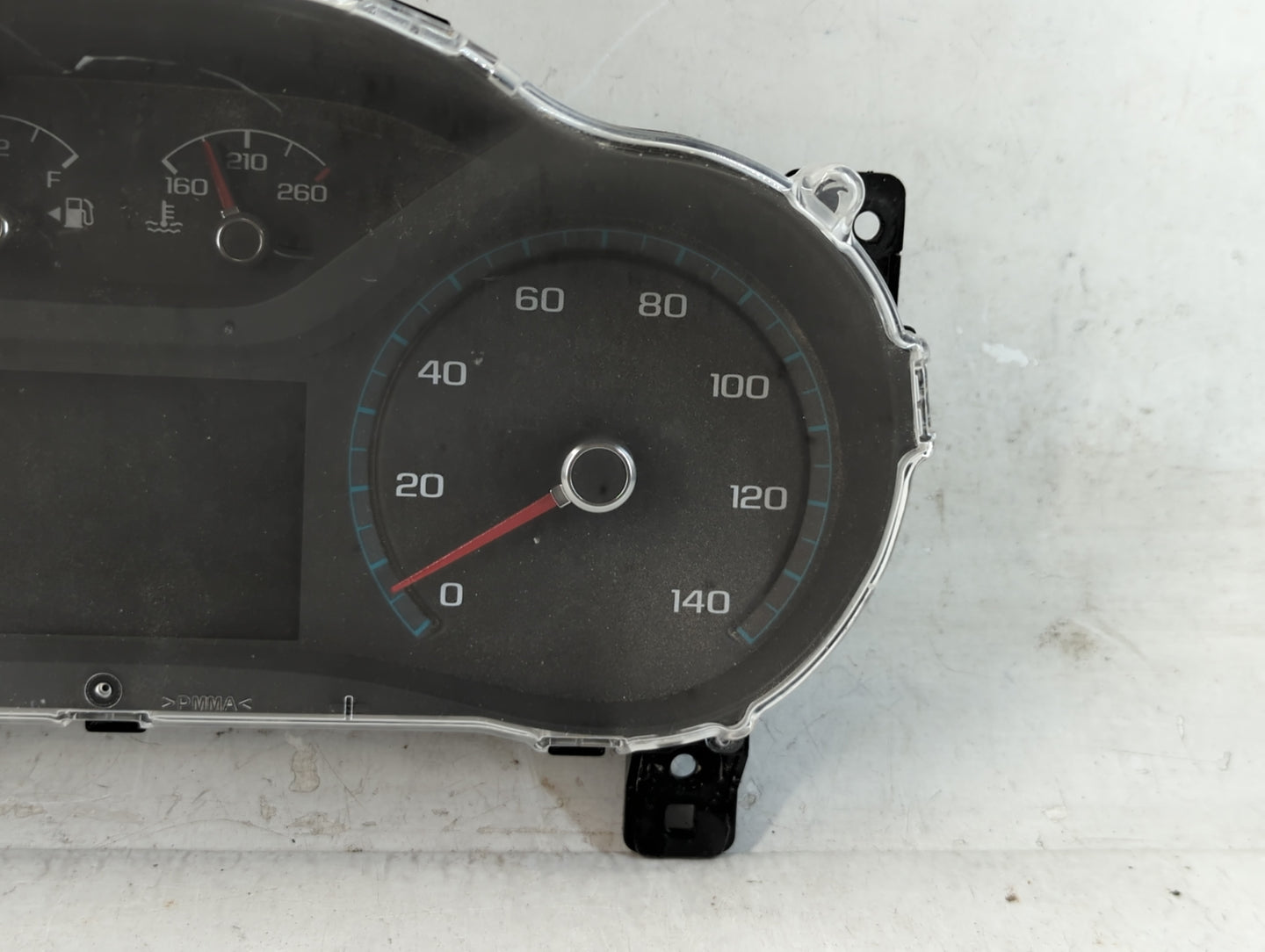 2018-2019 Gmc Canyon Instrument Cluster Speedometer Gauges P/N:84628071 Fits Fits 2018 2019 OEM Used Auto Parts - Oemusedaut