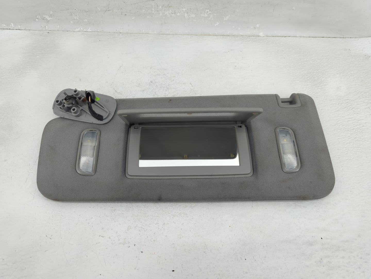 2019-2022 Gmc Sierra 1500 Sun Visor Shade Replacement Driver Left Mirror Fits Fits 2019 2020 2021 2022 OEM Used Auto Parts -