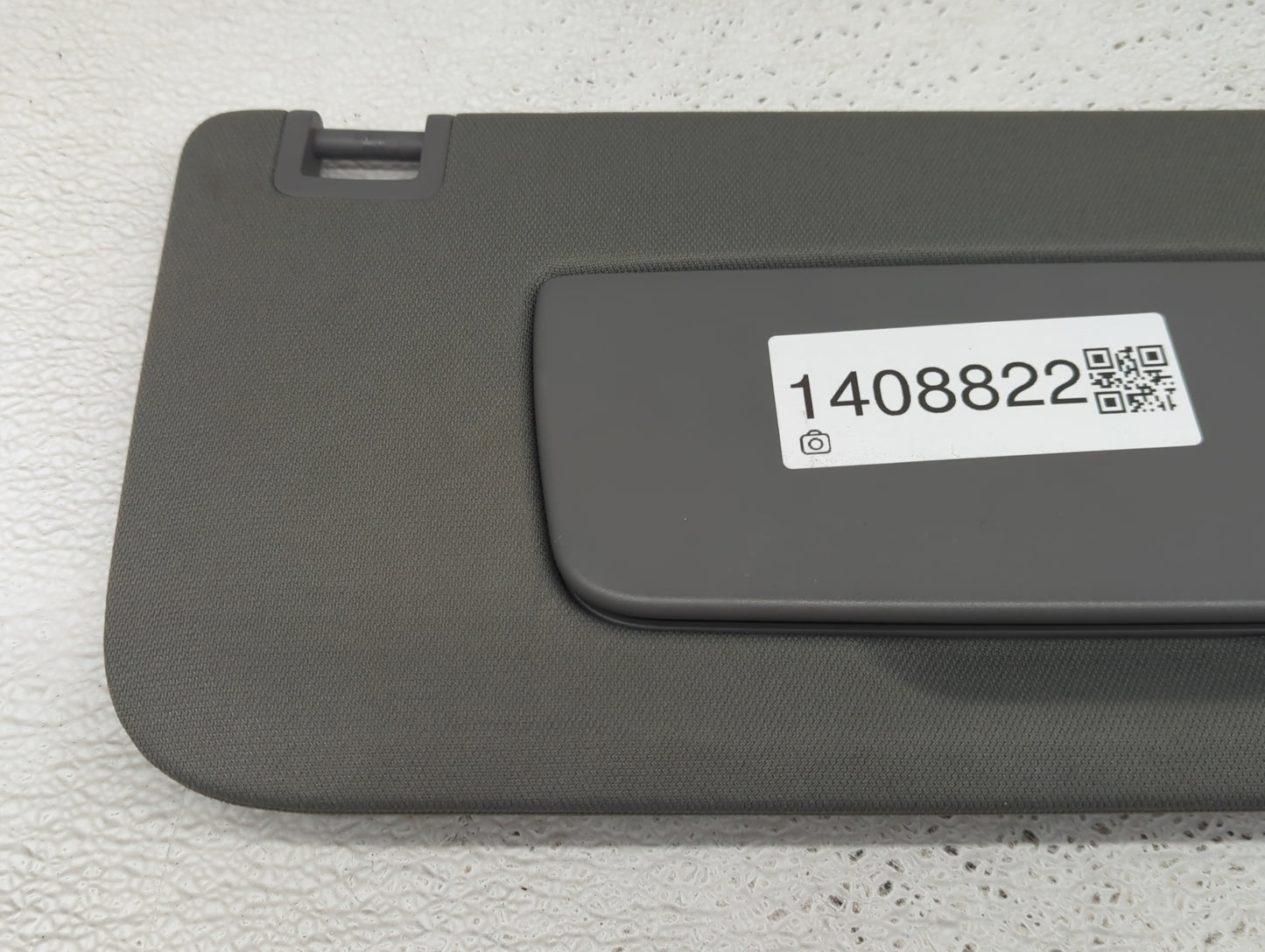 2019-2022 Gmc Sierra 1500 Sun Visor Shade Replacement Passenger Right Mirror Fits Fits 2019 2020 2021 2022 OEM Used Auto Par