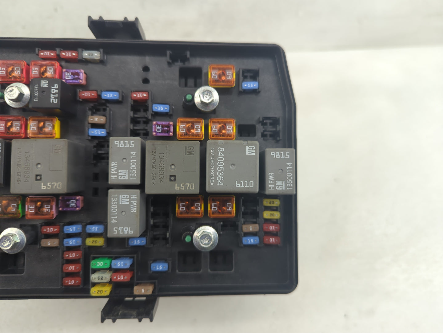 2019-2021 Gmc Sierra 1500 Fusebox Fuse Box Panel Relay Module Fits Fits 2019 2020 2021 OEM Used Auto Parts - Oemusedautopart