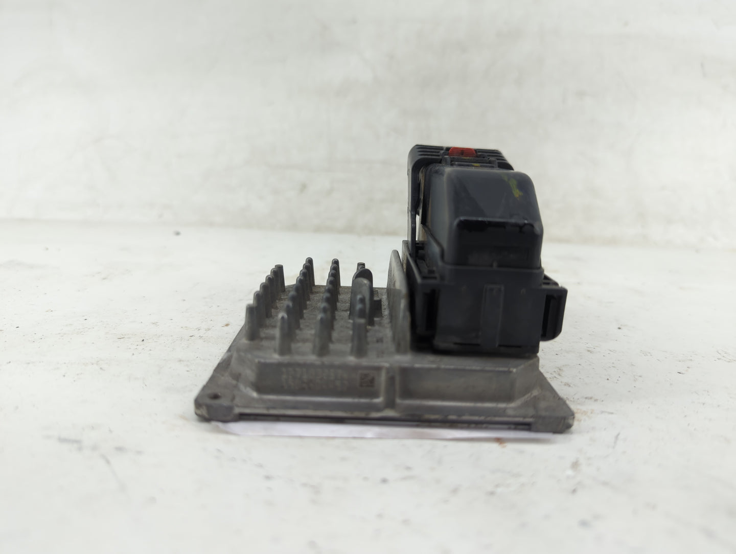 2019 Gmc Sierra 1500 PCM Engine Control Computer ECU ECM PCU OEM P/N:24298524 Fits Fits 2018 2020 2021 OEM Used Auto Parts -