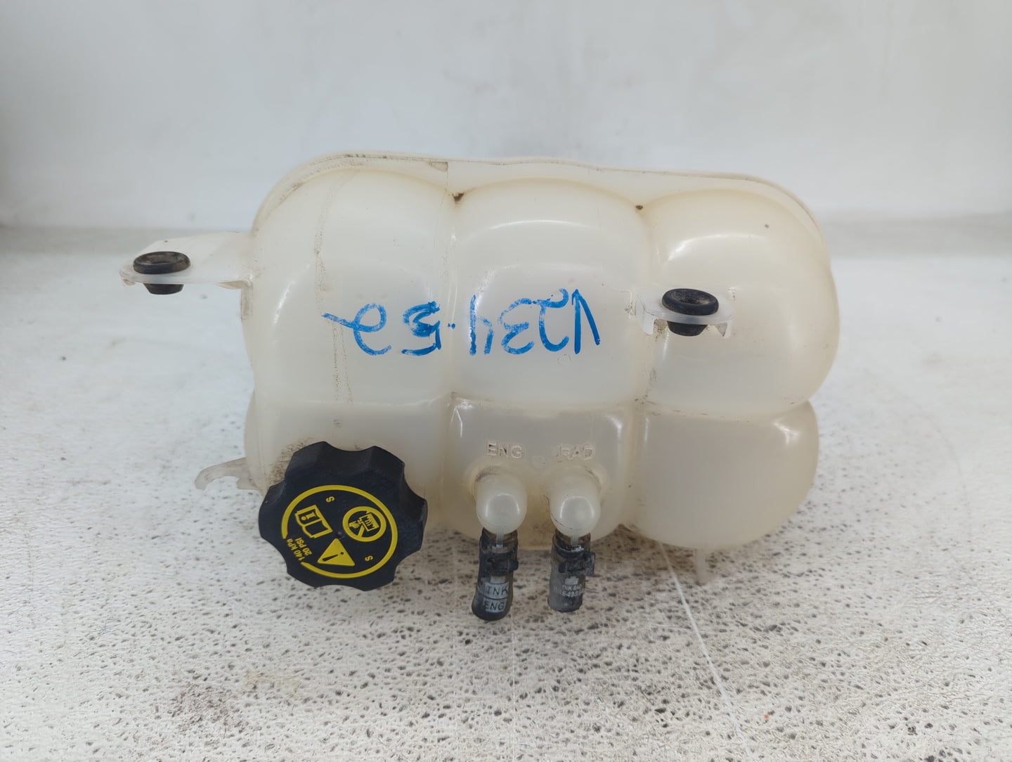 2019 Gmc Sierra 1500 Radiator Coolant Overflow Expansion Tank Bottle - Oemusedautoparts1.com