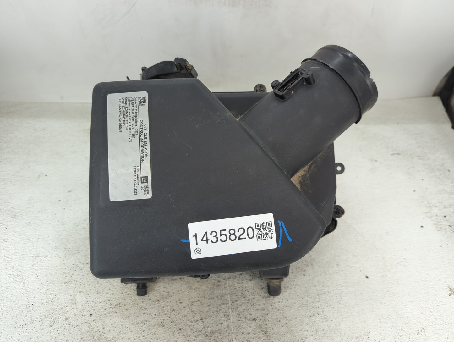 2019 Gmc Sierra 1500 Air Cleaner Intake-duct Hose Tube - Oemusedautoparts1.com