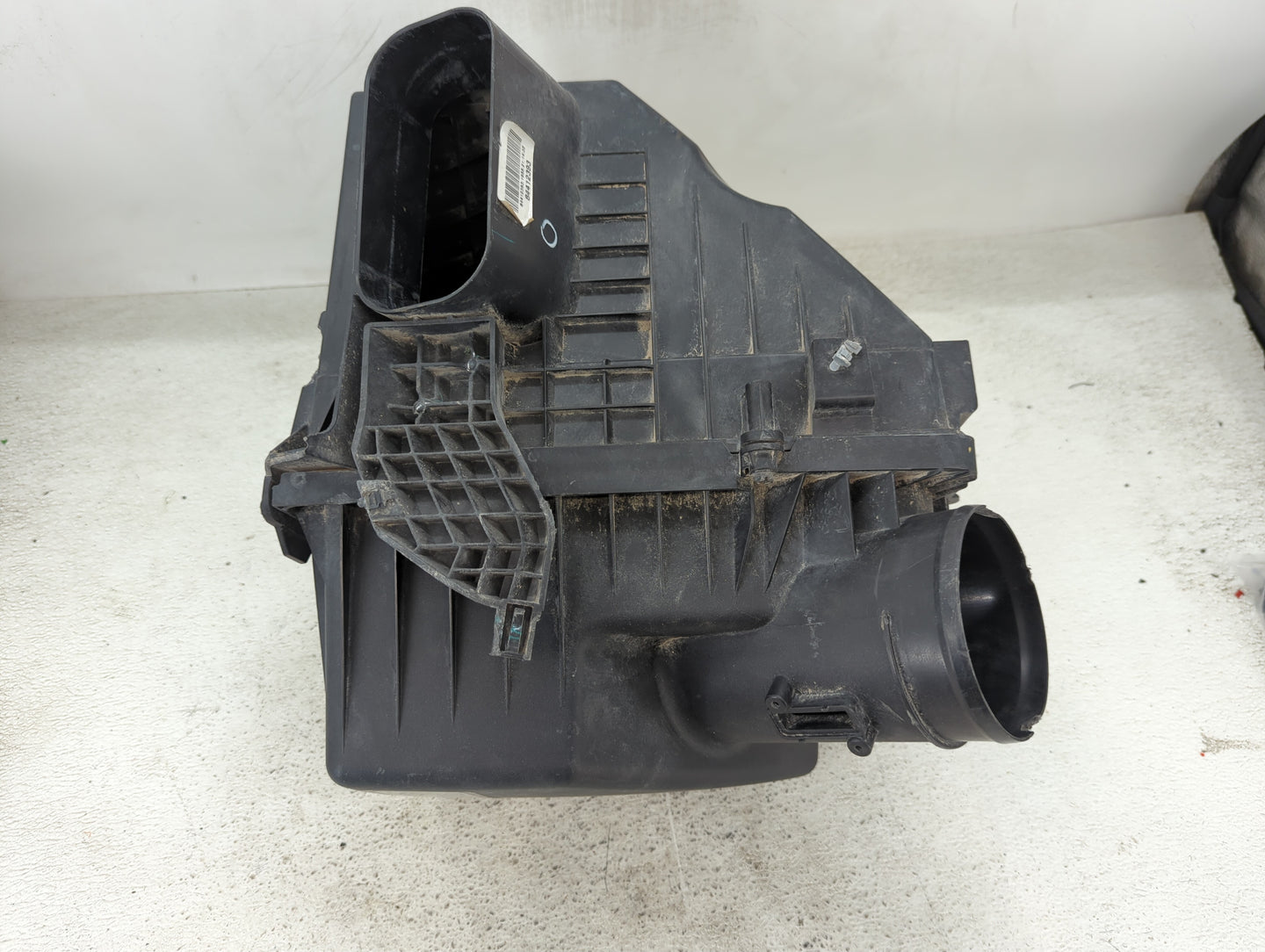 2019 Gmc Sierra 1500 Air Cleaner Intake-duct Hose Tube - Oemusedautoparts1.com