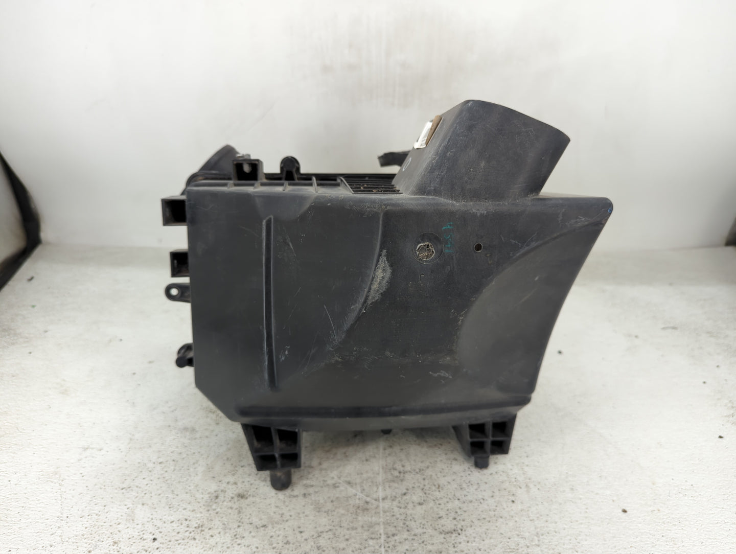 2019 Gmc Sierra 1500 Air Cleaner Intake-duct Hose Tube - Oemusedautoparts1.com