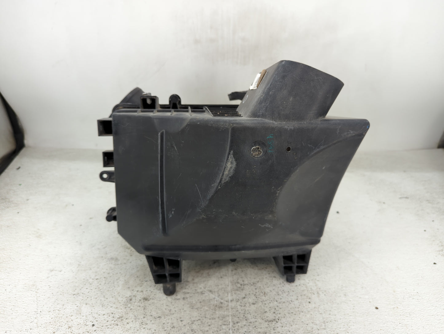 2019 Gmc Sierra 1500 Air Cleaner Intake-duct Hose Tube - Oemusedautoparts1.com