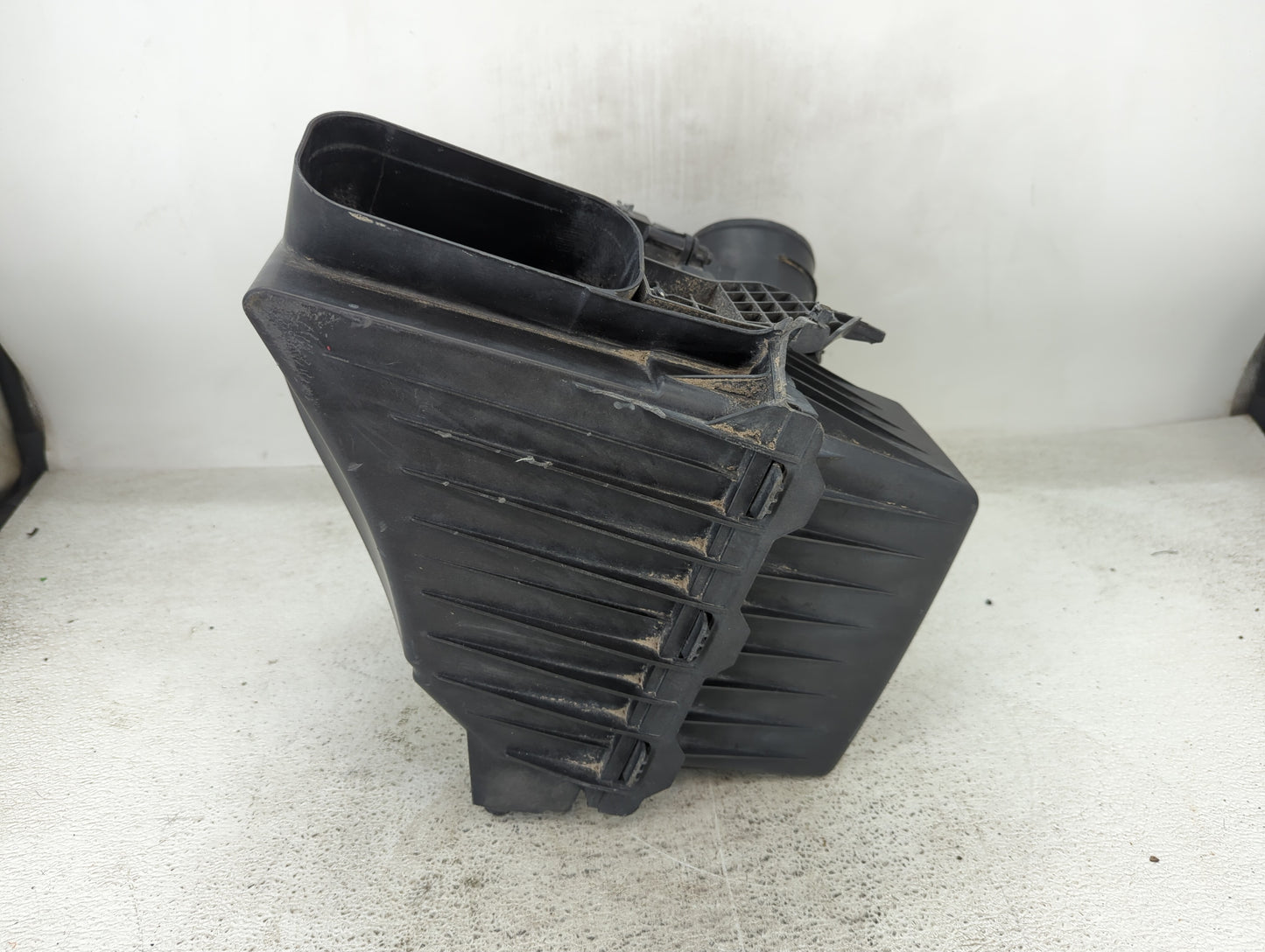 2019 Gmc Sierra 1500 Air Cleaner Intake-duct Hose Tube - Oemusedautoparts1.com