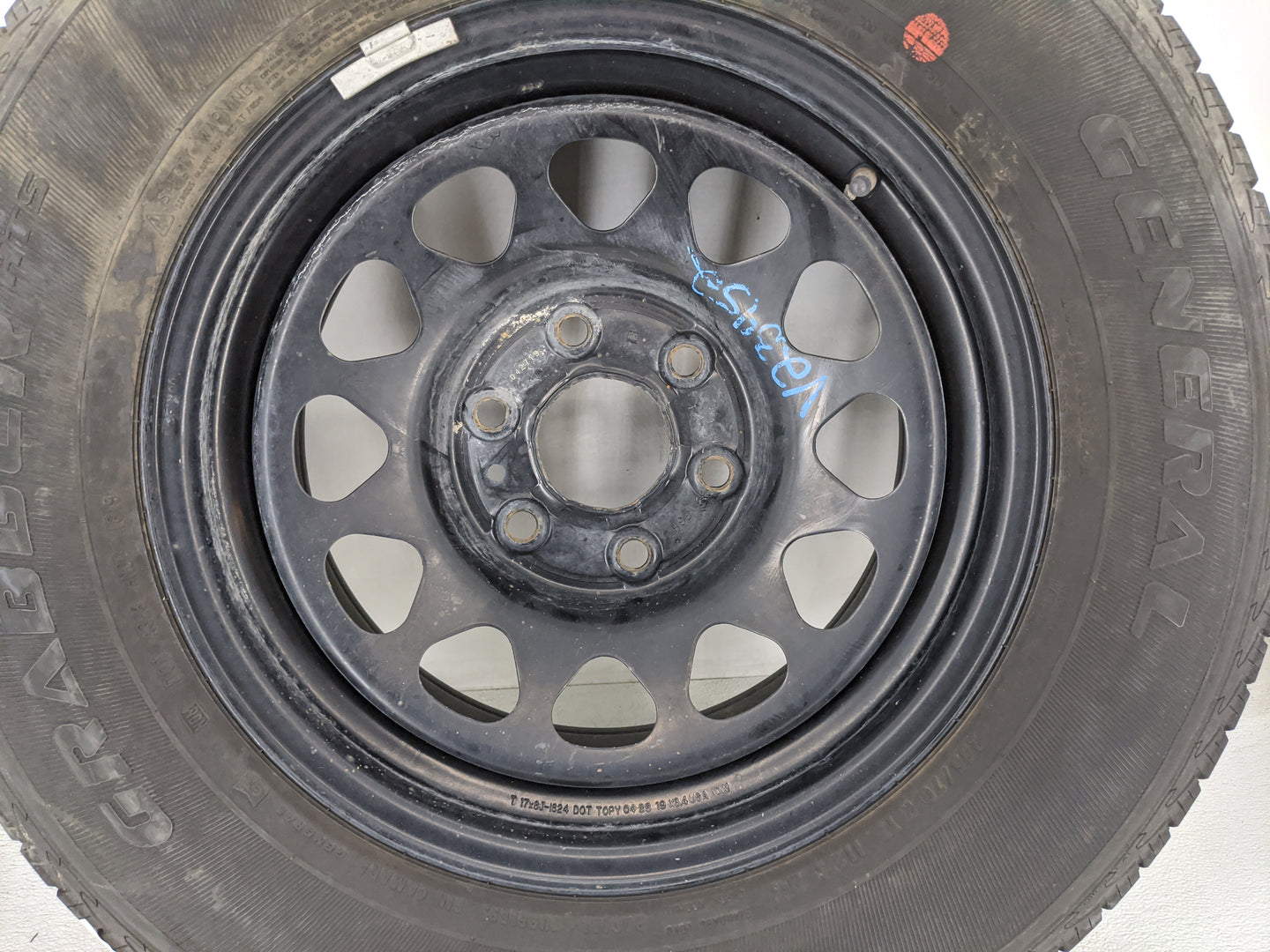 2019 Gmc Sierra 1500 Spare Donut Tire Wheel Rim Oem - Oemusedautoparts1.com