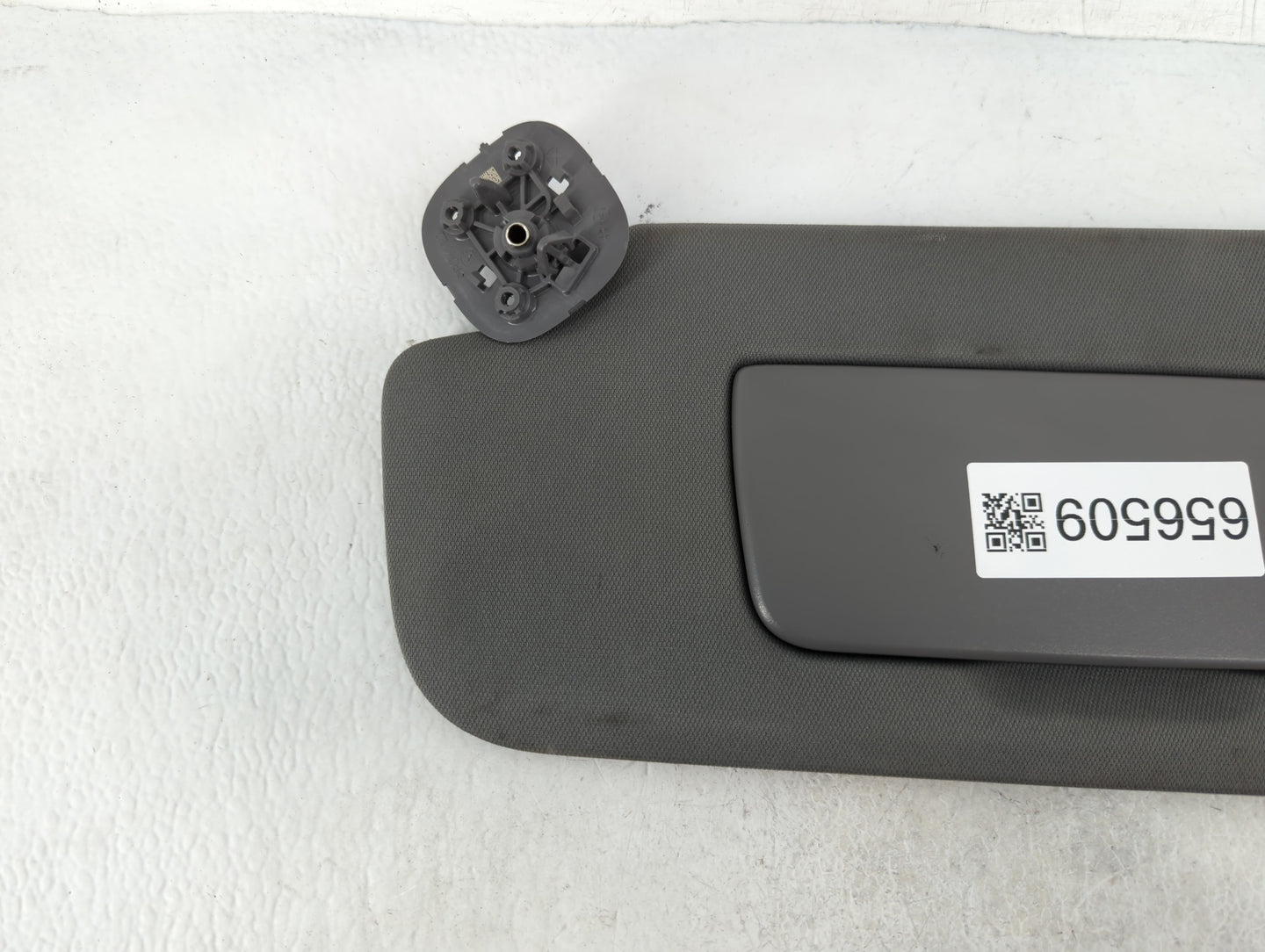 2019-2022 Gmc Sierra 1500 Sun Visor Shade Replacement Passenger Right Mirror Fits Fits 2019 2020 2021 2022 OEM Used Auto Par