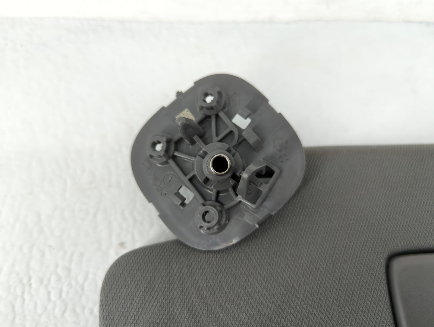 2019-2022 Gmc Sierra 1500 Sun Visor Shade Replacement Passenger Right Mirror Fits Fits 2019 2020 2021 2022 OEM Used Auto Par