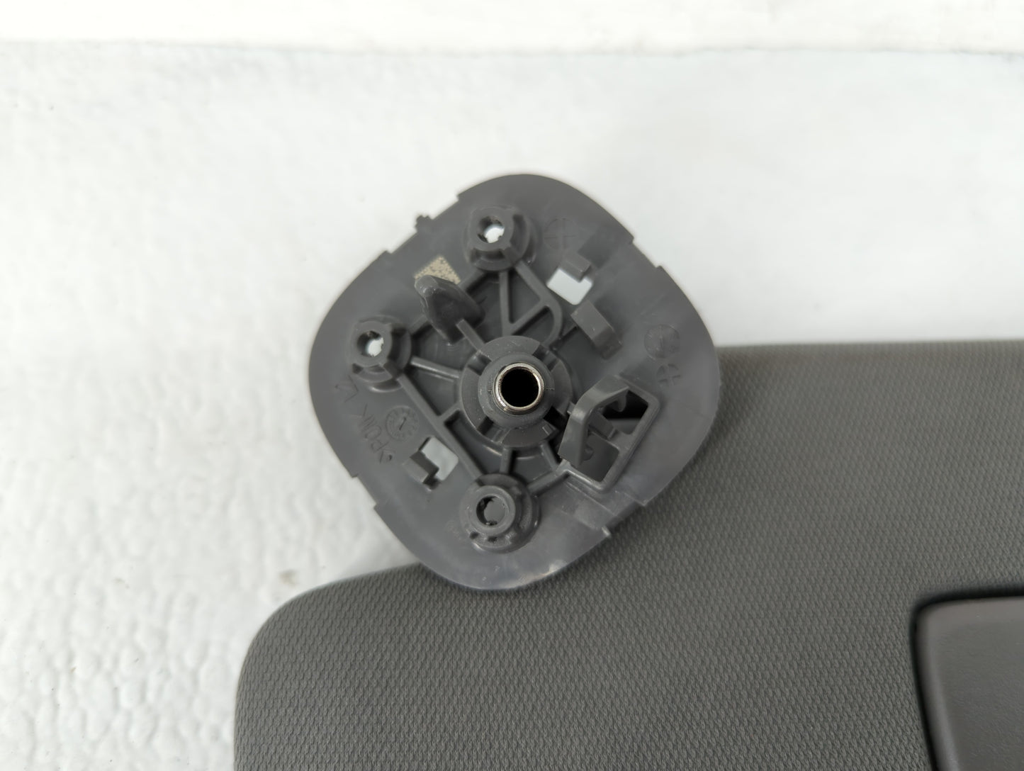 2019-2022 Gmc Sierra 1500 Sun Visor Shade Replacement Passenger Right Mirror Fits Fits 2019 2020 2021 2022 OEM Used Auto Par