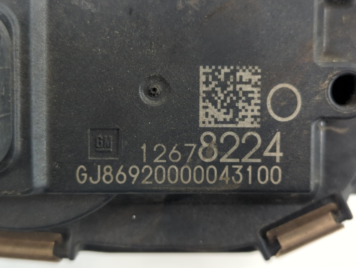 2014-2022 Gmc Sierra 1500 Throttle Body P/N:12678224 Fits Fits 2014 2015 2016 2017 2018 2019 2020 2021 2022 OEM Used Auto Pa