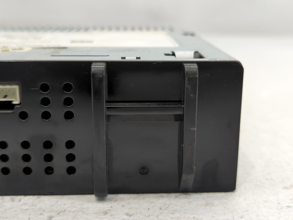 2018-2019 Gmc Sierra 1500 Am Fm Cd Player Radio Receiver - Oemusedautoparts1.com
