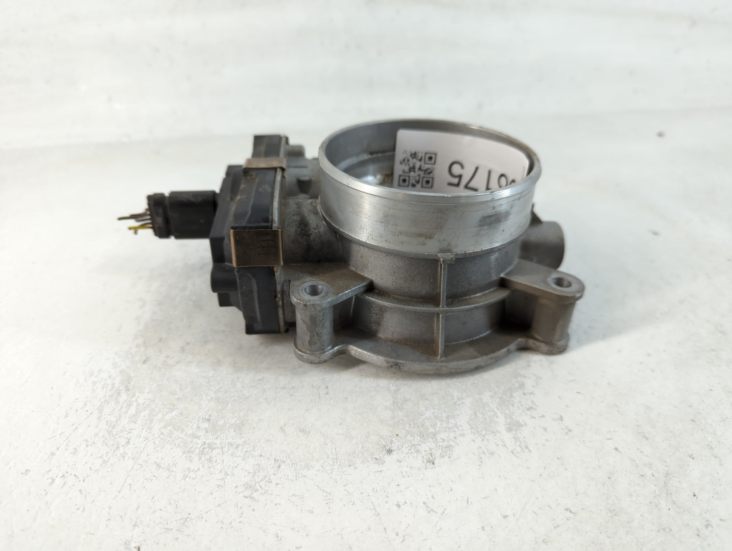 2014-2022 Gmc Sierra 1500 Throttle Body P/N:12678224 Fits Fits 2014 2015 2016 2017 2018 2019 2020 2021 2022 OEM Used Auto Pa